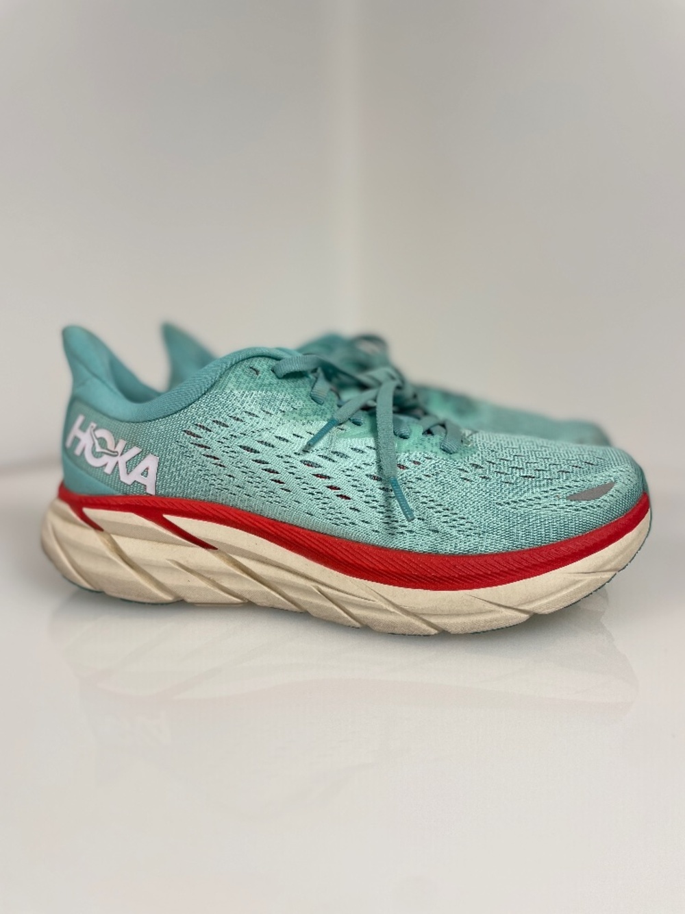 Hoka Clifton 8 Running Shoes Womens Size 7 Aquarelle Blue Red 1119394 AEBL